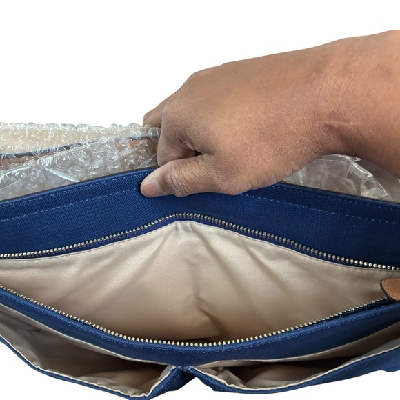 Coach 2009 Voyager Messenger Bag - Picture 11 of 13